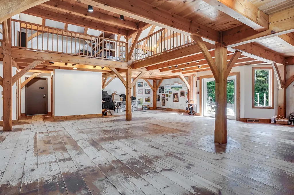 3 Elm Hill Road Peterborough NH 03458