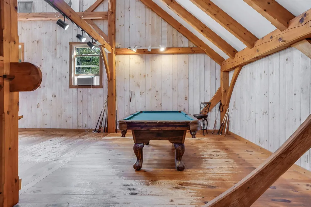 3 Elm Hill Road Peterborough NH 03458