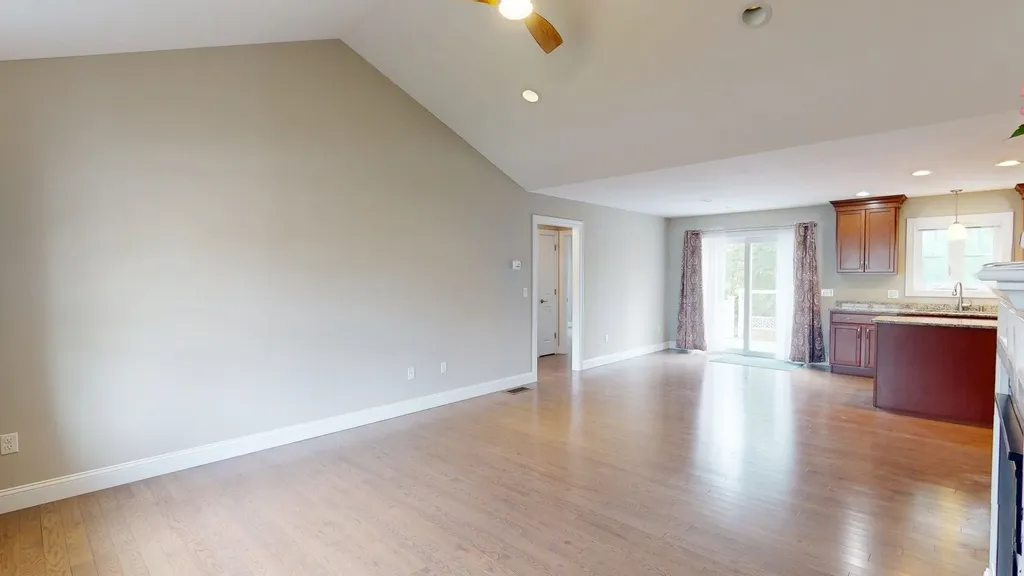 153 Shore Drive Nashua NH 03062