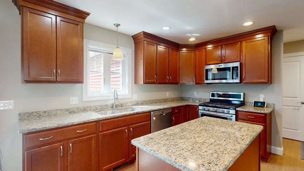 153 Shore Drive Nashua NH 03062