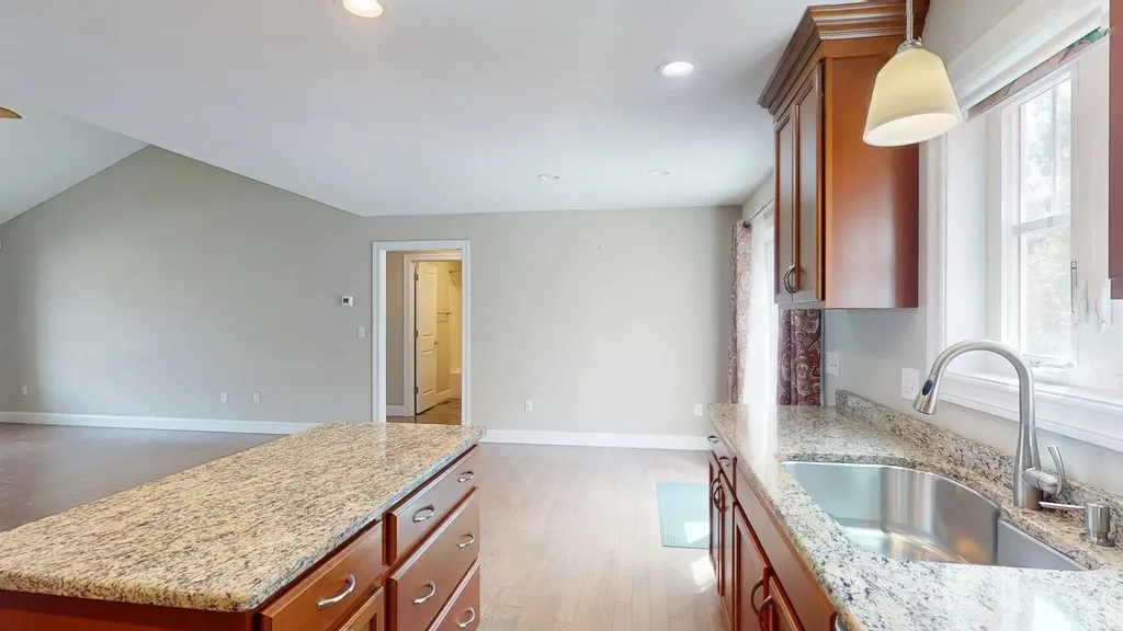 153 Shore Drive Nashua NH 03062