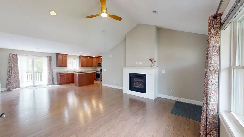 153 Shore Drive Nashua NH 03062