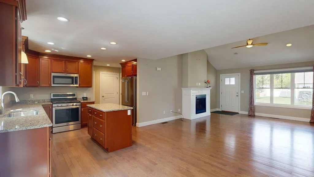153 Shore Drive Nashua NH 03062