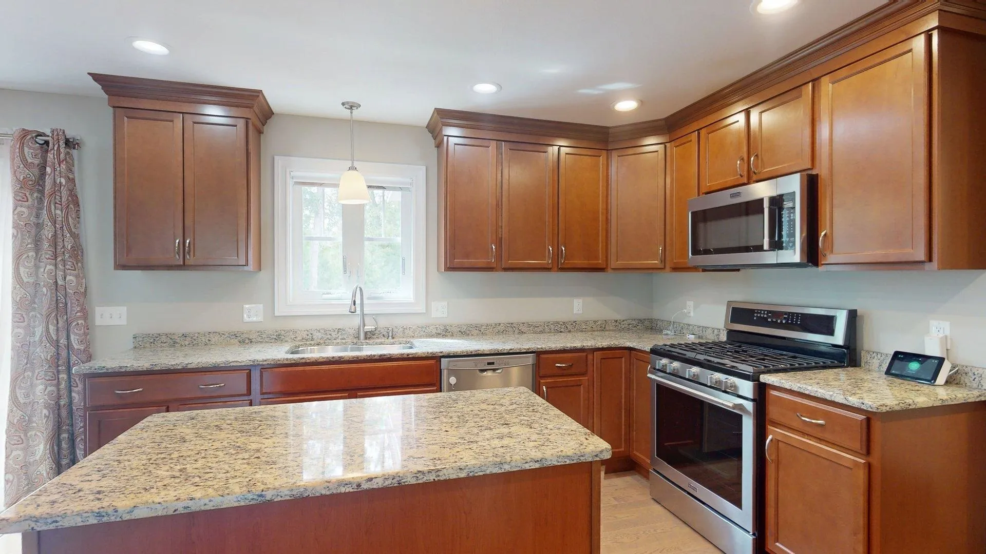 153 Shore Drive Nashua NH 03062