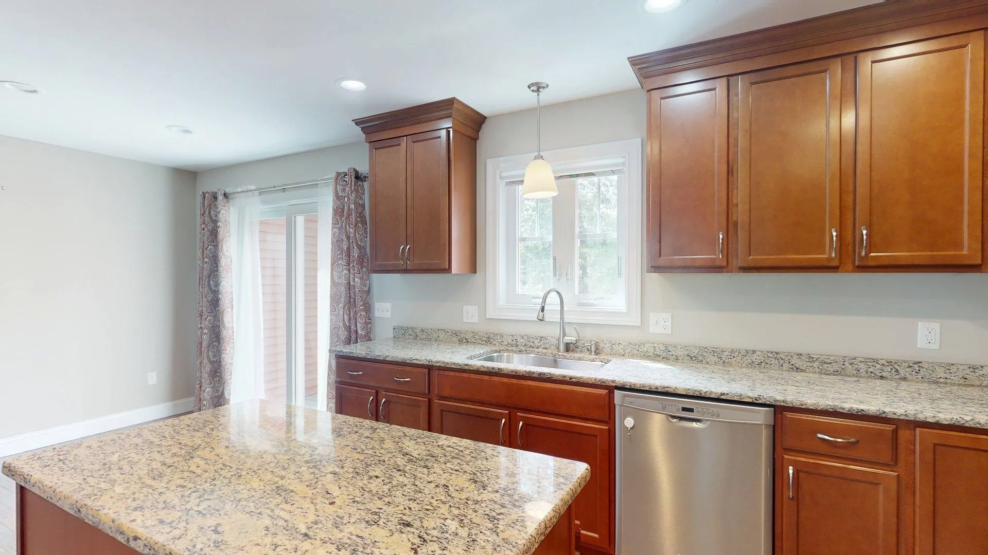 153 Shore Drive Nashua NH 03062