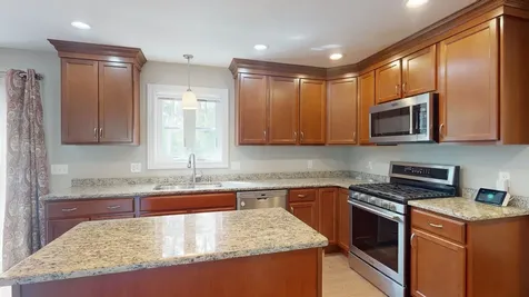 153 Shore Drive Nashua NH 03062