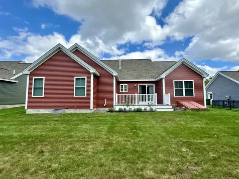153 Shore Drive Nashua NH 03062