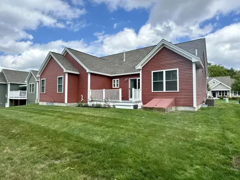 153 Shore Drive Nashua NH 03062