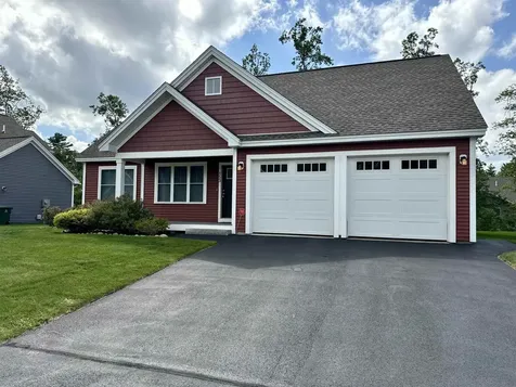 153 Shore Drive Nashua NH 03062