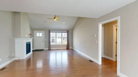 153 Shore Drive Nashua NH 03062