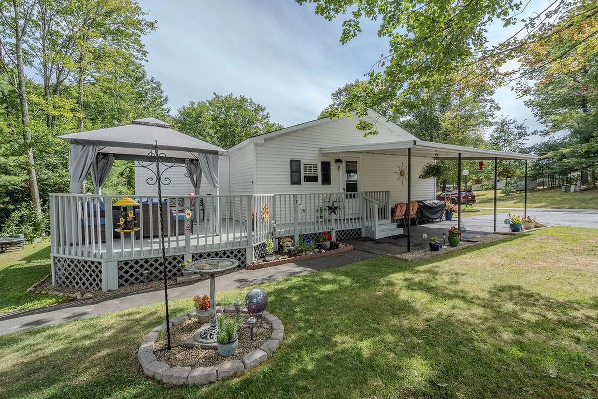 10 Roseberry Lane Rochester NH 03867