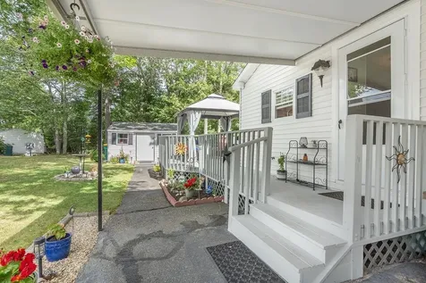 10 Roseberry Lane Rochester NH 03867