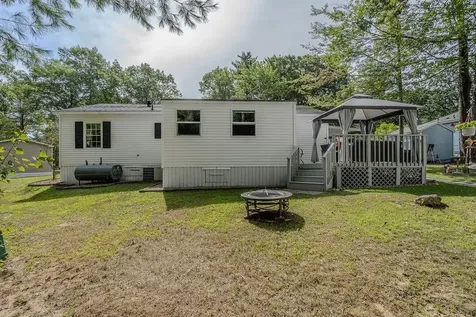 10 Roseberry Lane Rochester NH 03867
