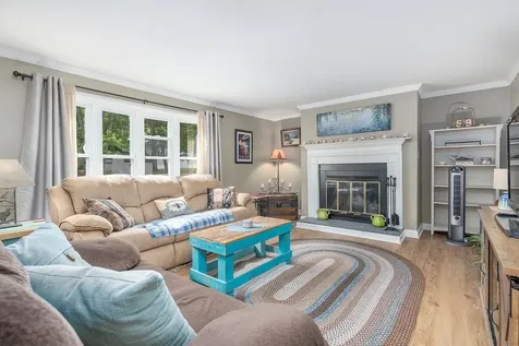 10 Roseberry Lane Rochester NH 03867