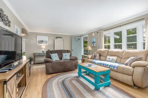 10 Roseberry Lane Rochester NH 03867