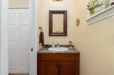 3 Old Dover Road Concord NH 03301