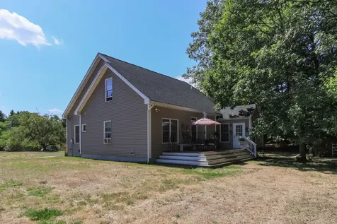 3 Old Dover Road Concord NH 03301