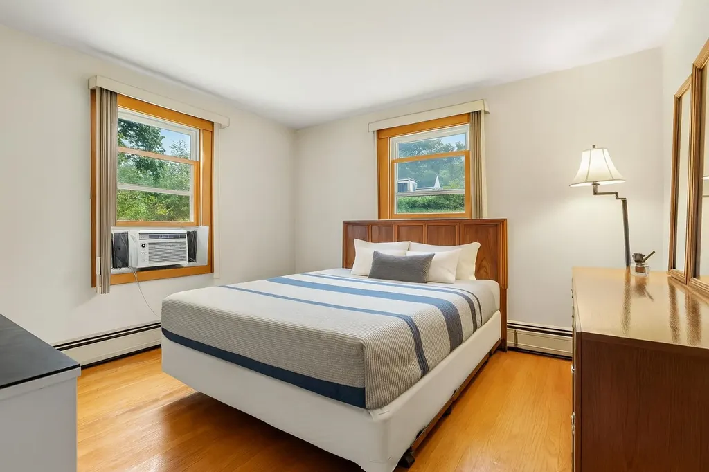 53 Lawrence Road Salem NH 03079