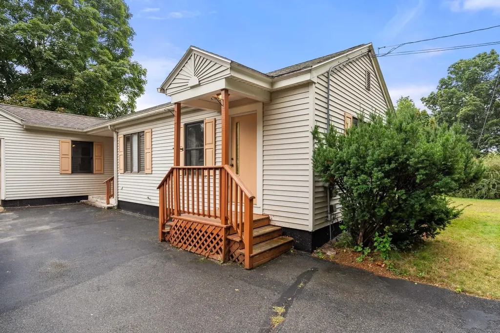 53 Lawrence Road Salem NH 03079