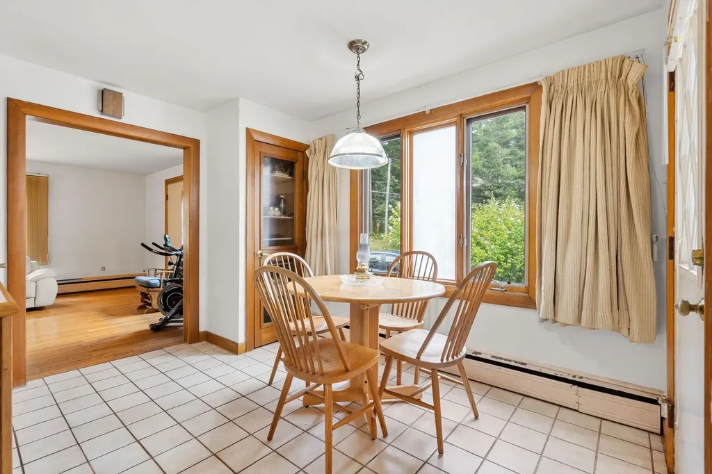 53 Lawrence Road Salem NH 03079