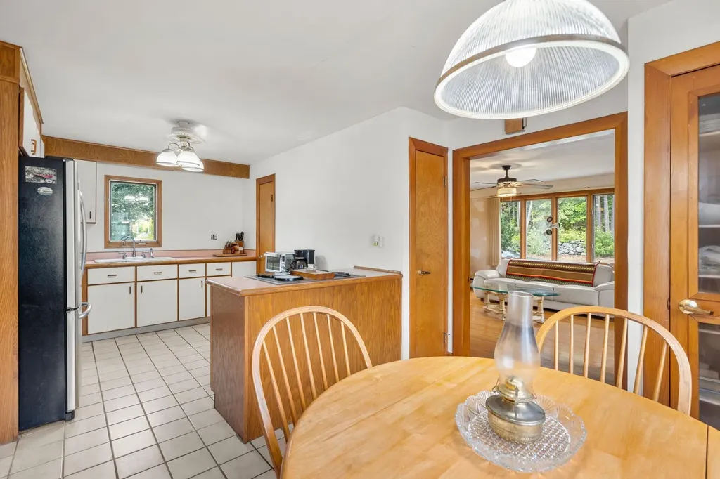53 Lawrence Road Salem NH 03079