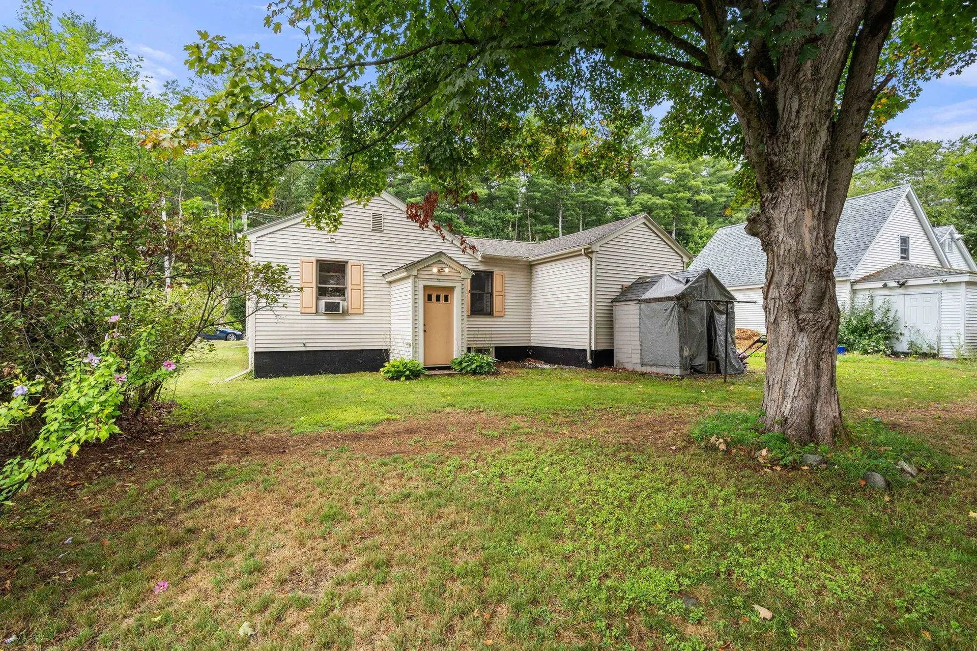 53 Lawrence Road Salem NH 03079