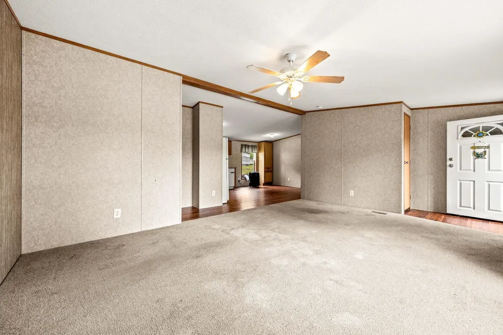 5 N Fuchsia Drive Rochester NH 03867