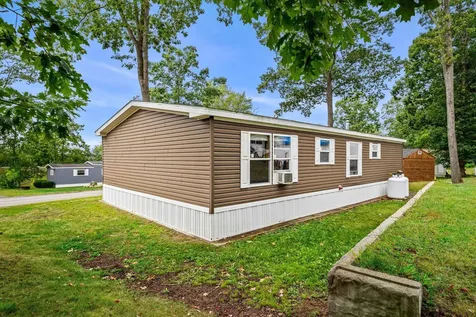 5 N Fuchsia Drive Rochester NH 03867