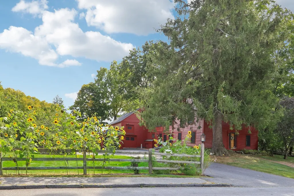 5 Nesmith Derry NH 03038-1201