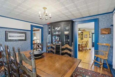 5 Nesmith Derry NH 03038-1201