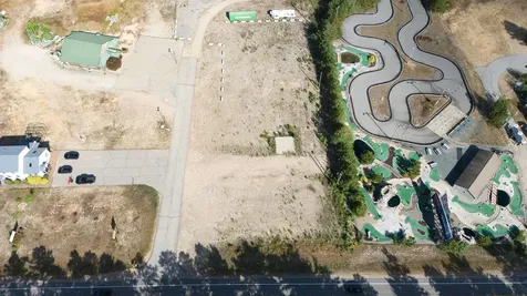 1785 White Mountain Highway Tamworth NH 03886