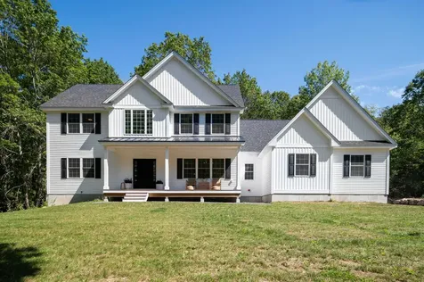 356 Island Pond Road Derry NH 03038