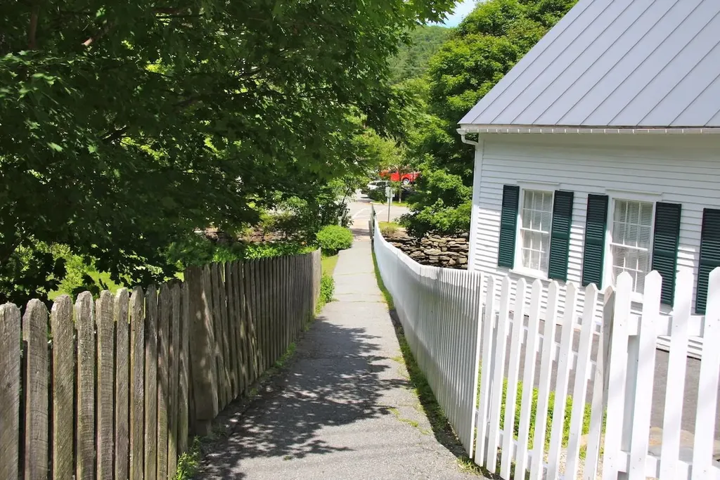 17 High Street Woodstock VT 05091