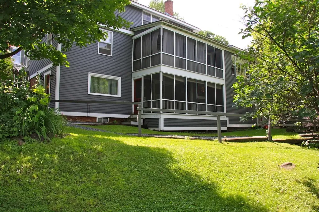 17 High Street Woodstock VT 05091