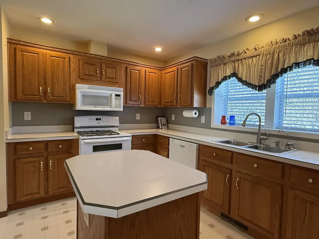 242 Stone Bridge Road Georgia VT 05468
