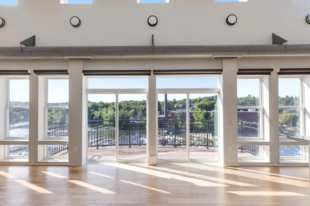 60 Winooski Falls Way Winooski VT 05404-2271