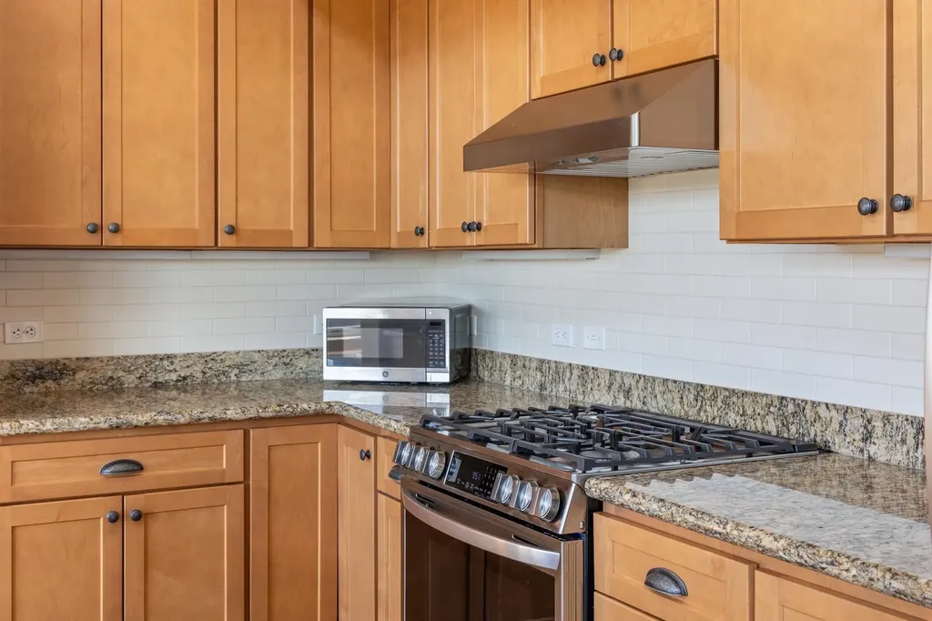 60 Winooski Falls Way Winooski VT 05404-2271