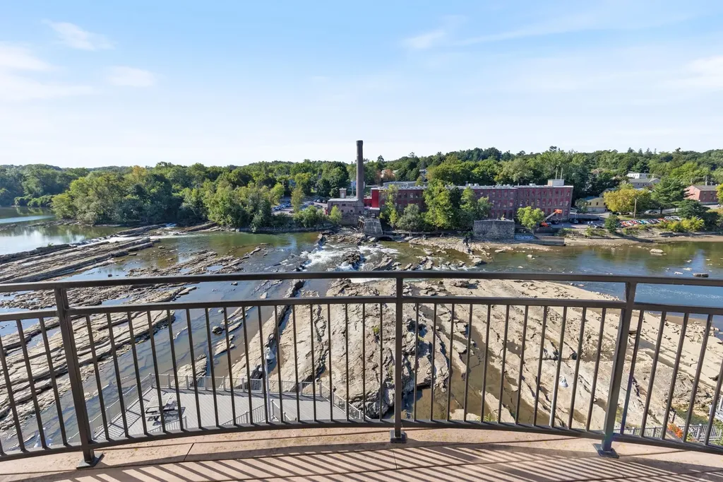 60 Winooski Falls Way Winooski VT 05404-2271