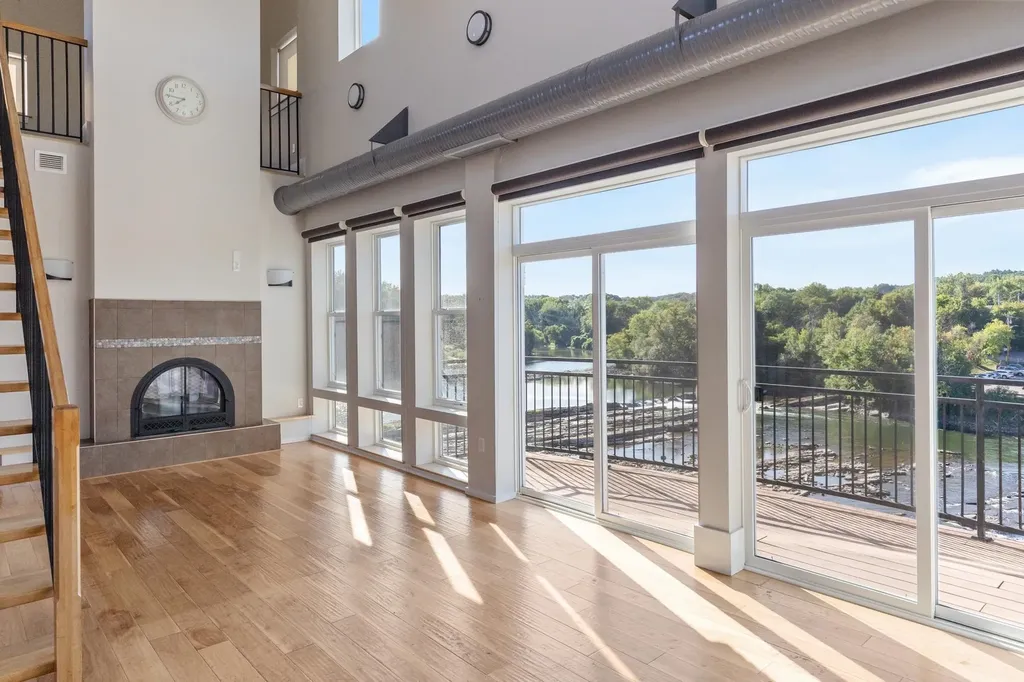 60 Winooski Falls Way Winooski VT 05404-2271