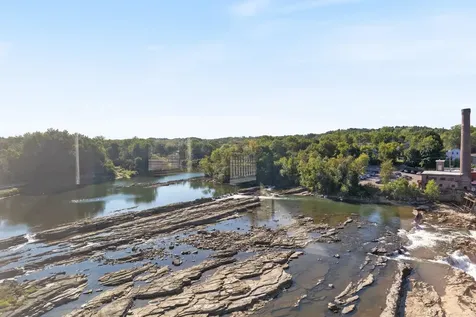 60 Winooski Falls Way Winooski VT 05404-2271