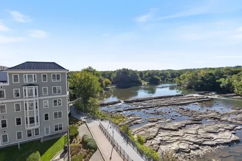 60 Winooski Falls Way Winooski VT 05404-2271