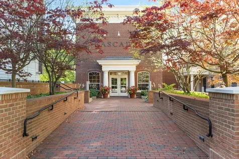 60 Winooski Falls Way Winooski VT 05404-2271