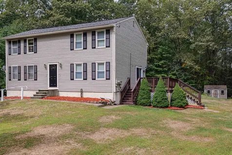 7 R Desforge Lane Derry NH 03038