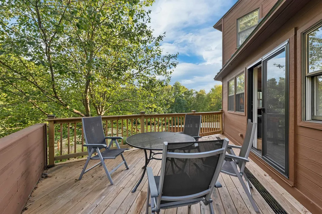 28 Sugarwood Lane Grantham NH 03753