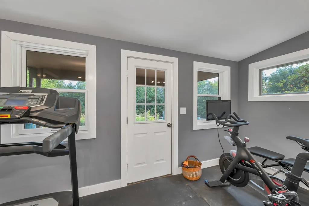 28 Sugarwood Lane Grantham NH 03753