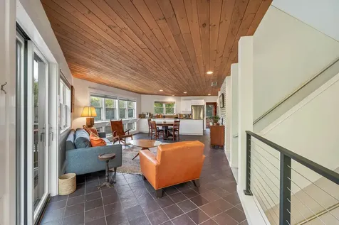 28 Sugarwood Lane Grantham NH 03753