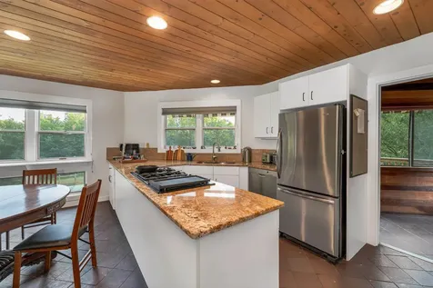 28 Sugarwood Lane Grantham NH 03753