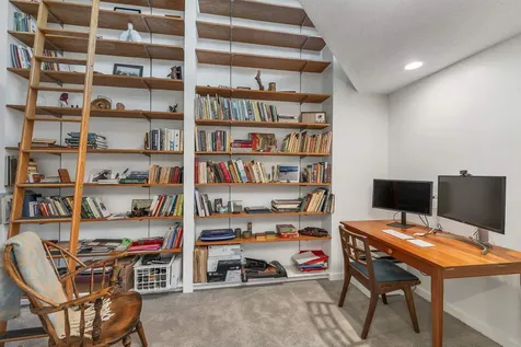 28 Sugarwood Lane Grantham NH 03753