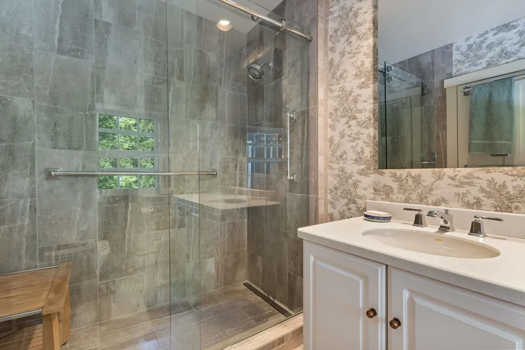 33 Rocky Lane Ogunquit ME 03907