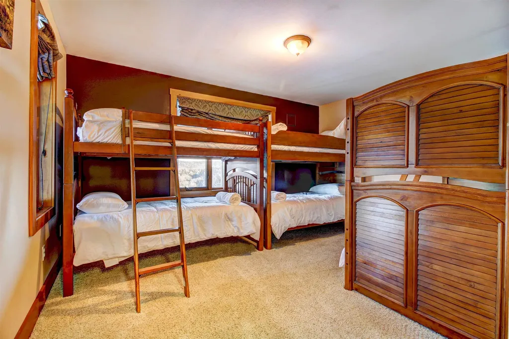 166 Woods West Road Ludlow VT 05149